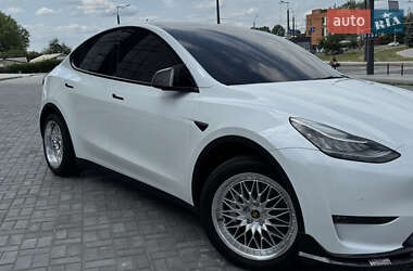 Внедорожник / Кроссовер Tesla Model Y 2022 в 