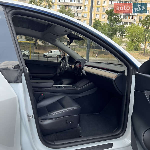 Внедорожник / Кроссовер Tesla Model Y 2022 в Днепре
