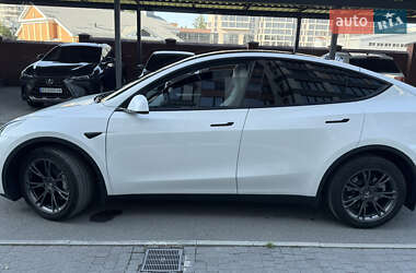 Внедорожник / Кроссовер Tesla Model Y 2024 в 