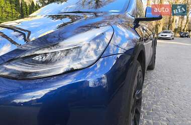 Внедорожник / Кроссовер Tesla Model Y 2021 в 