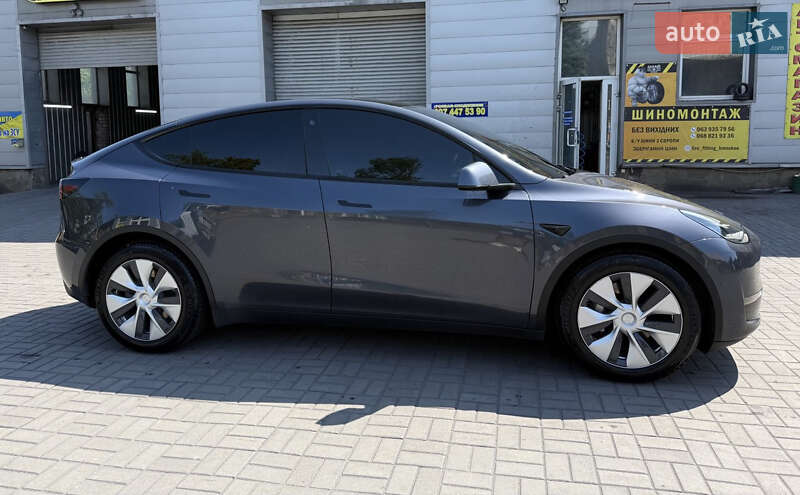 Внедорожник / Кроссовер Tesla Model Y 2021 в Днепре