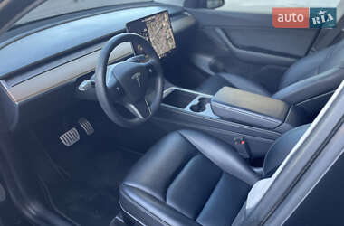 Внедорожник / Кроссовер Tesla Model Y 2021 в 
