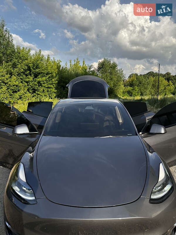 Внедорожник / Кроссовер Tesla Model Y 2022 в Виннице