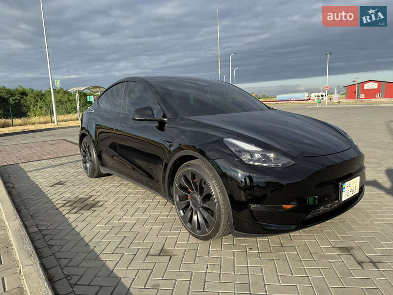Внедорожник / Кроссовер Tesla Model Y 2022 в Днепре