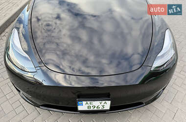 Позашляховик / Кросовер Tesla Model Y 2022 в 