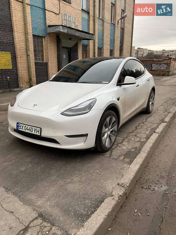 Позашляховик / Кросовер Tesla Model Y 2021 в Хмельницькому