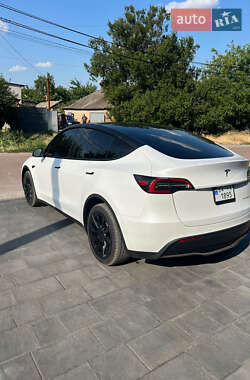Внедорожник / Кроссовер Tesla Model Y 2022 в 