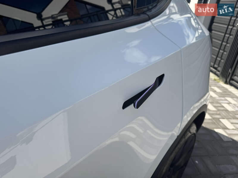 Внедорожник / Кроссовер Tesla Model Y 2022 в Белой Церкви фото 9 Внедорожник / Кроссовер Tesla Model Y 2022 в Белой Церкви