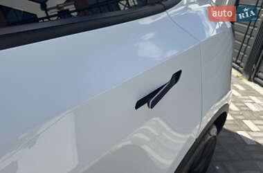 Позашляховик / Кросовер Tesla Model Y 2022 в 