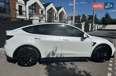 Позашляховик / Кросовер Tesla Model Y 2022 в 