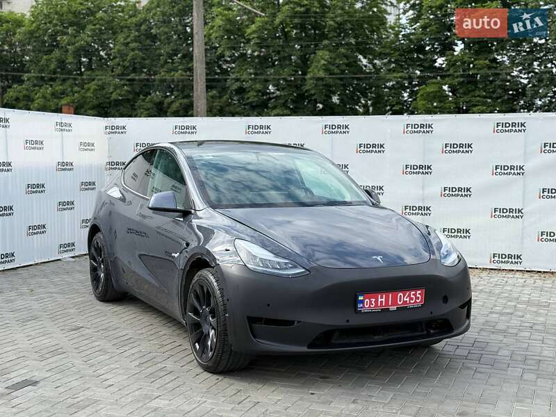 Tesla Model Y 2021