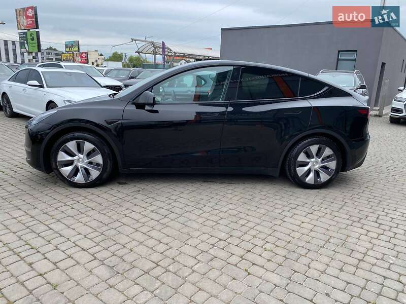 Позашляховик / Кросовер Tesla Model Y 2023 в Львові