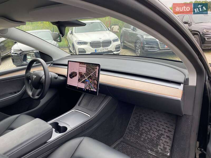 Позашляховик / Кросовер Tesla Model Y 2023 в Львові