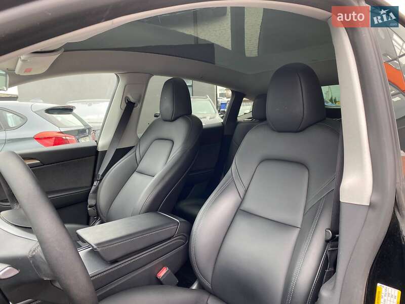 Позашляховик / Кросовер Tesla Model Y 2023 в Львові