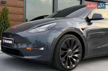 Позашляховик / Кросовер Tesla Model Y 2022 в 