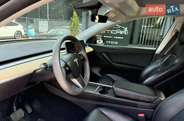 Позашляховик / Кросовер Tesla Model Y 2021 в 
