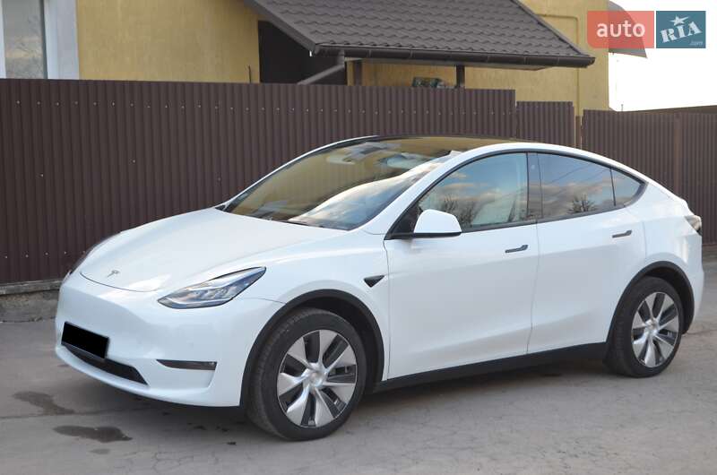 Позашляховик / Кросовер Tesla Model Y 2020 в 