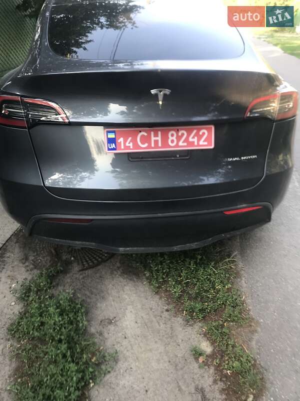 Внедорожник / Кроссовер Tesla Model Y 2023 в Полтаве