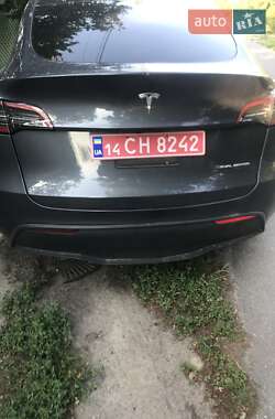 Позашляховик / Кросовер Tesla Model Y 2023 в 