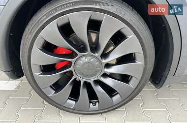 Позашляховик / Кросовер Tesla Model Y 2022 в 