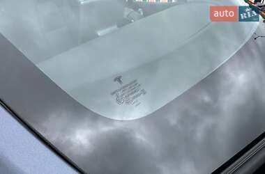 Позашляховик / Кросовер Tesla Model Y 2022 в 