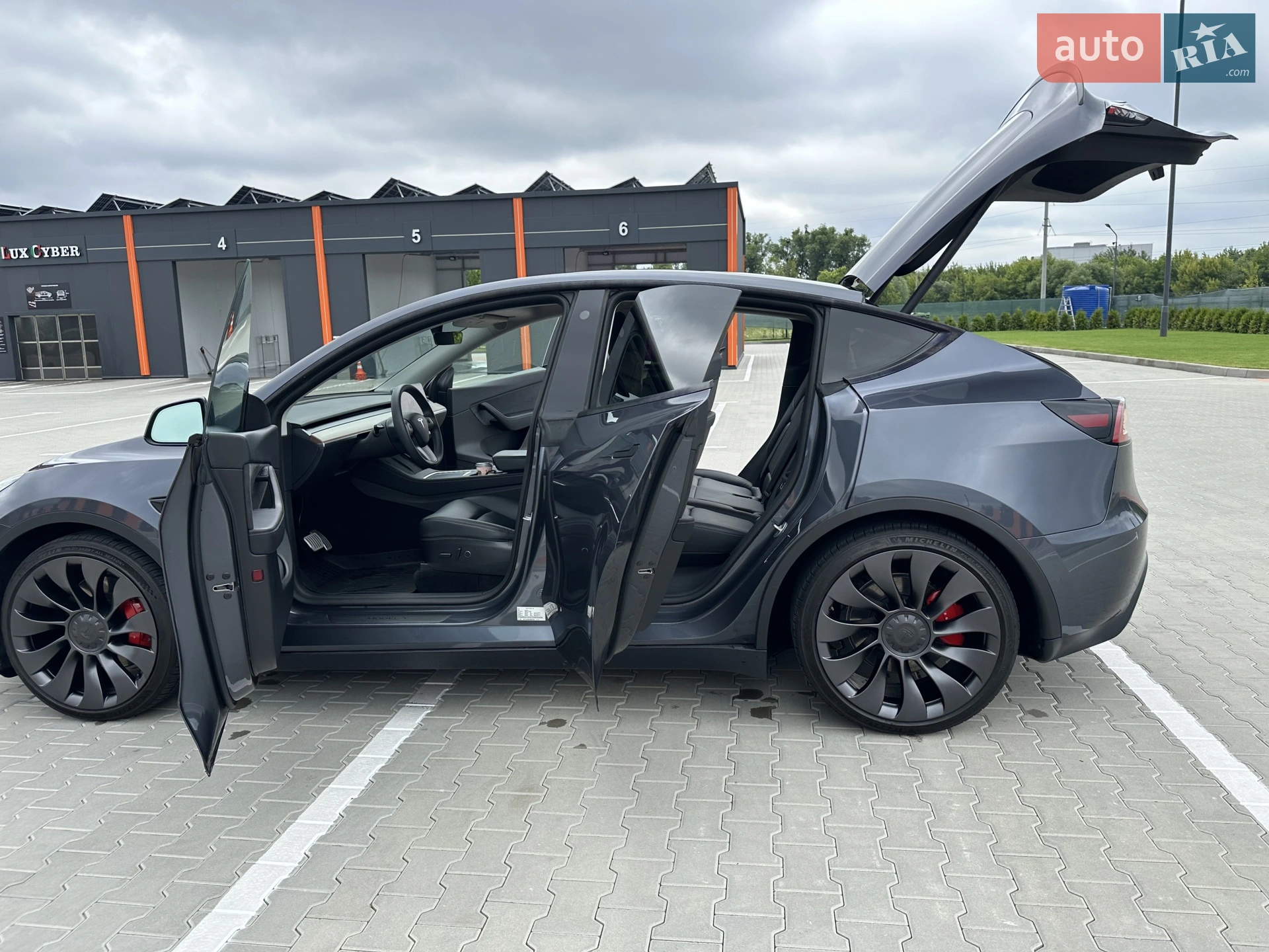 2022 Tesla Model Y - мініатюра 10