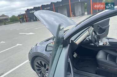 Позашляховик / Кросовер Tesla Model Y 2022 в 