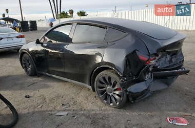 Внедорожник / Кроссовер Tesla Model Y 2021 в 
