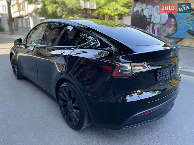 Внедорожник / Кроссовер Tesla Model Y 2024 в Одессе