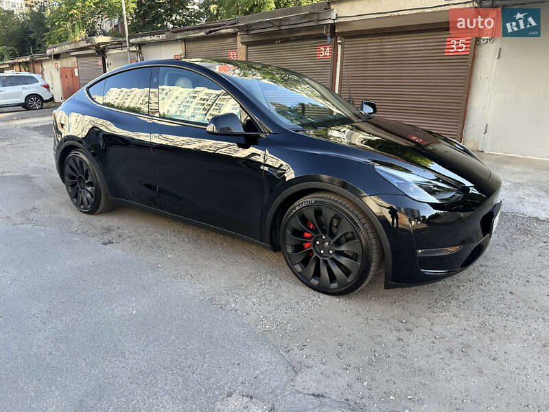 Внедорожник / Кроссовер Tesla Model Y 2024 в Одессе