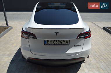 Внедорожник / Кроссовер Tesla Model Y 2021 в 