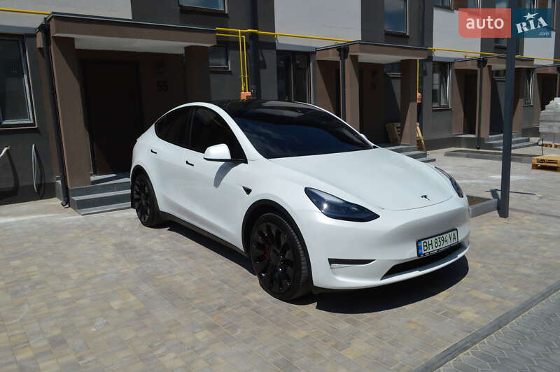 Позашляховик / Кросовер Tesla Model Y 2021 в Одесі
