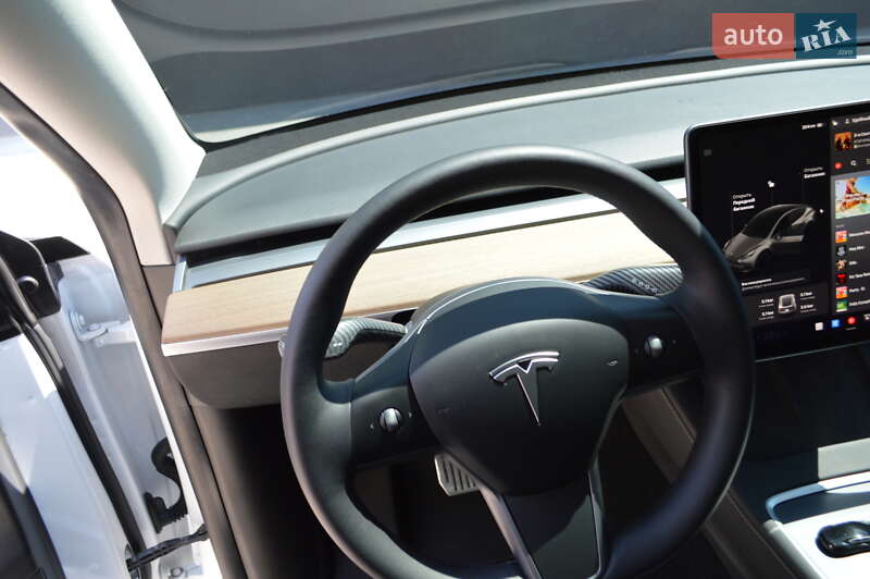 Позашляховик / Кросовер Tesla Model Y 2021 в Одесі