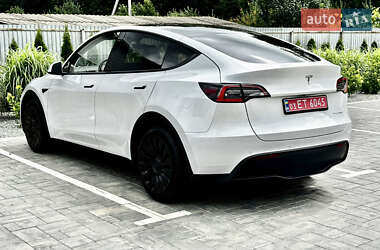 Внедорожник / Кроссовер Tesla Model Y 2021 в 