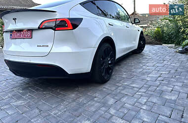 Позашляховик / Кросовер Tesla Model Y 2022 в 