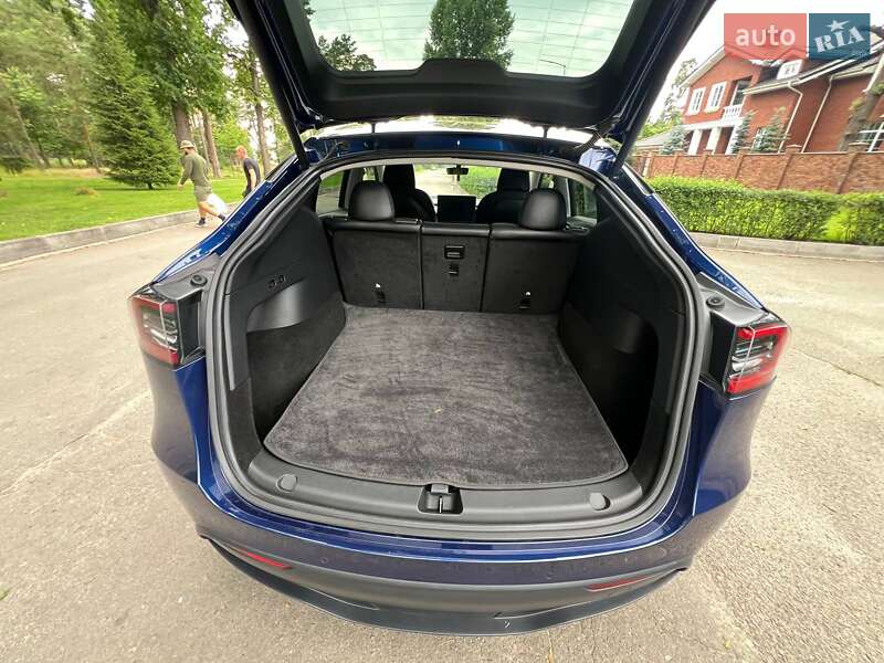 Позашляховик / Кросовер Tesla Model Y 2022 в Києві