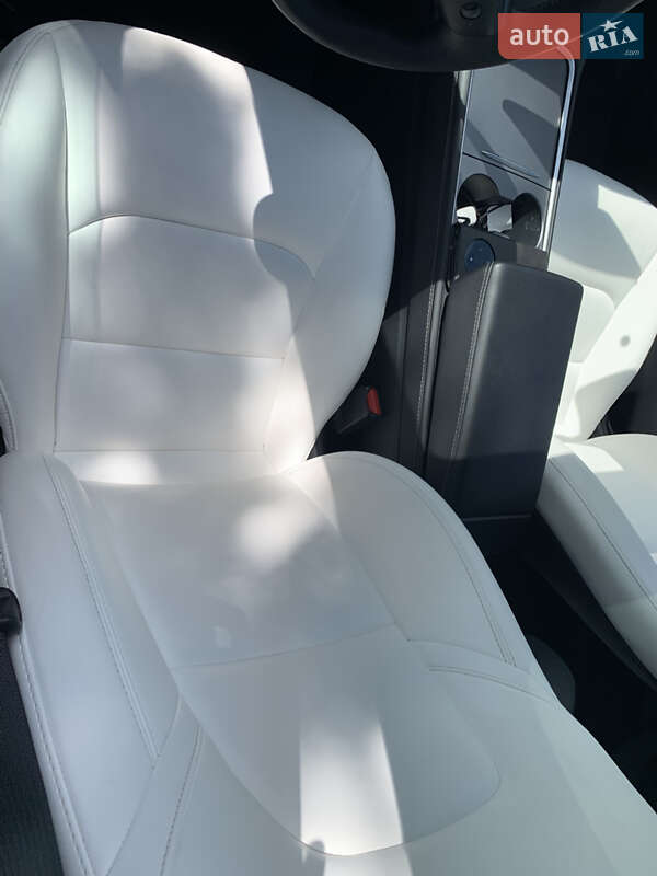 Позашляховик / Кросовер Tesla Model Y 2023 в Одесі