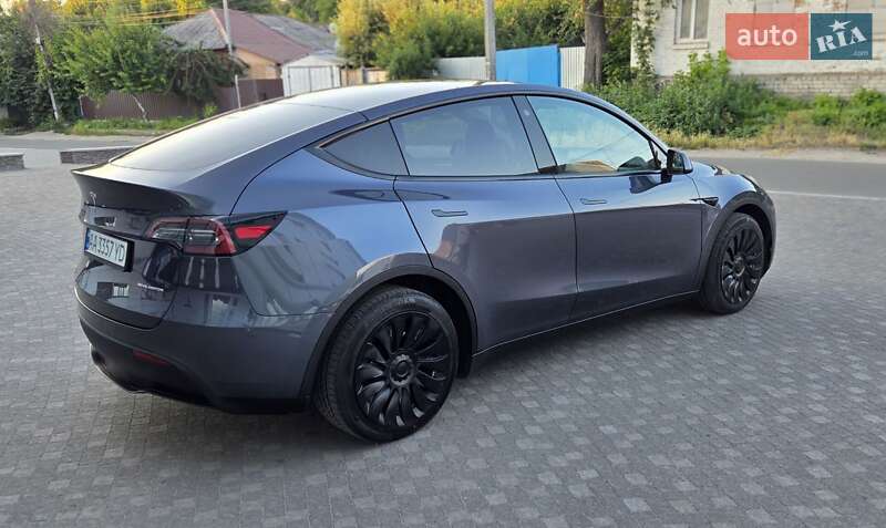Позашляховик / Кросовер Tesla Model Y 2022 в Києві