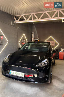 Позашляховик / Кросовер Tesla Model Y 2023 в 