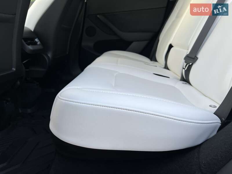 Внедорожник / Кроссовер Tesla Model Y 2023 в Киеве фото 49 Внедорожник / Кроссовер Tesla Model Y 2023 в Киеве