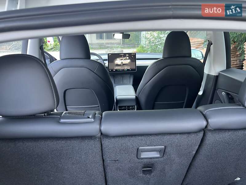 Внедорожник / Кроссовер Tesla Model Y 2024 в Белой Церкви