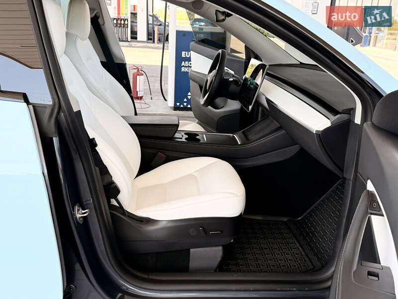 Внедорожник / Кроссовер Tesla Model Y 2022 в Днепре