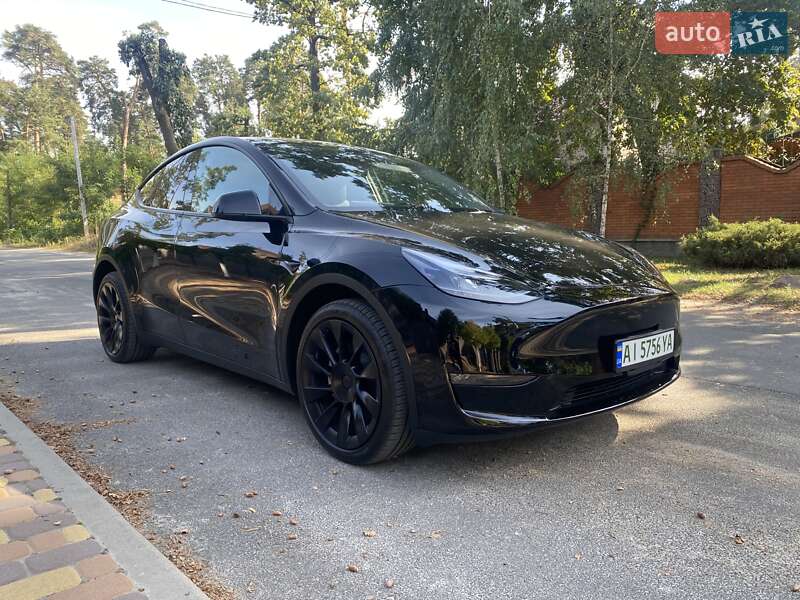 Внедорожник / Кроссовер Tesla Model Y 2023 в Киеве