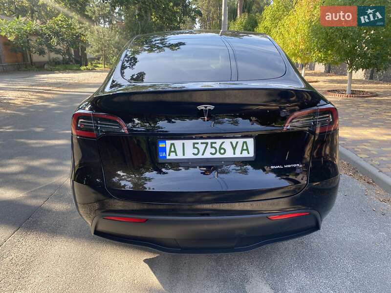 Внедорожник / Кроссовер Tesla Model Y 2023 в Киеве