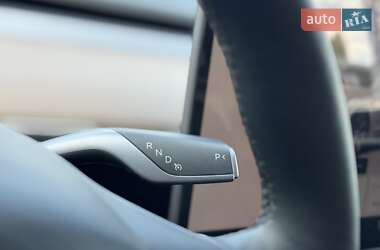 Внедорожник / Кроссовер Tesla Model Y 2023 в 