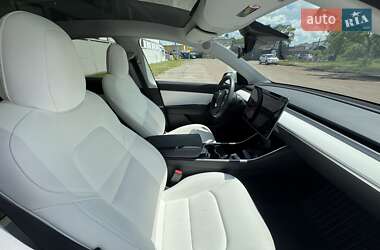 Внедорожник / Кроссовер Tesla Model Y 2021 в 