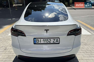 Внедорожник / Кроссовер Tesla Model Y 2021 в 