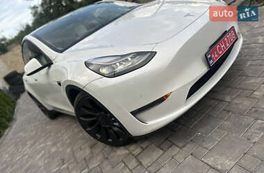 Позашляховик / Кросовер Tesla Model Y 2022 в 