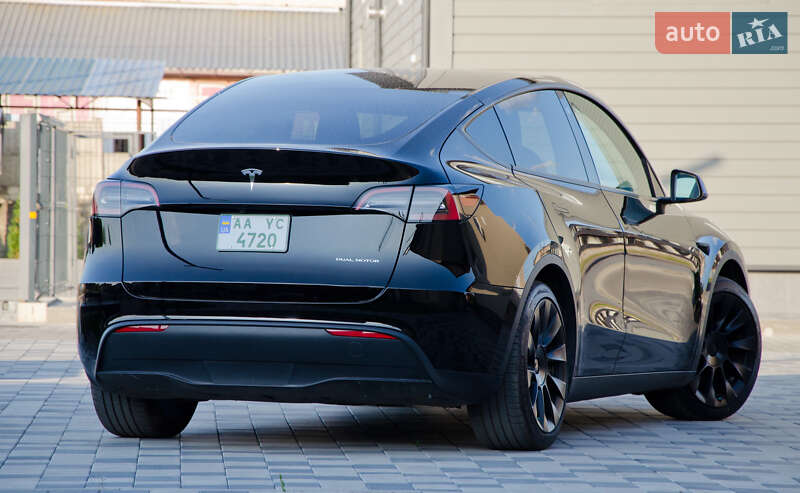 Позашляховик / Кросовер Tesla Model Y 2022 в Києві
