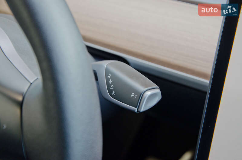Позашляховик / Кросовер Tesla Model Y 2022 в Києві
